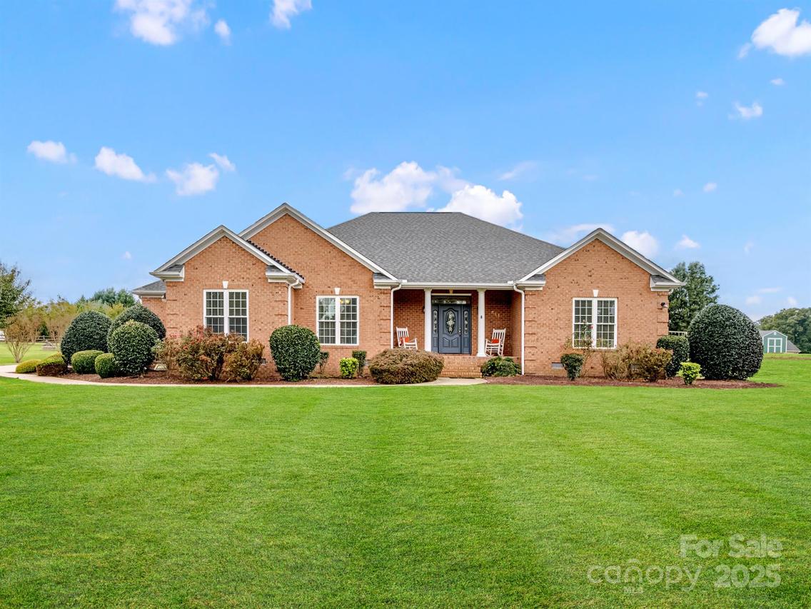 611 Davis Farm Dr., Salisbury, NC 28147