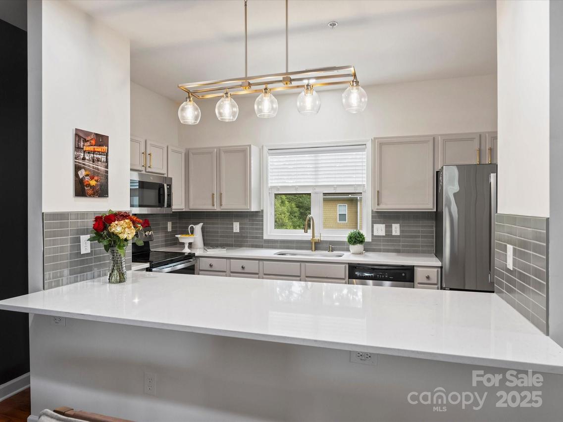 3927 Arbor Ln., Charlotte, NC 28209