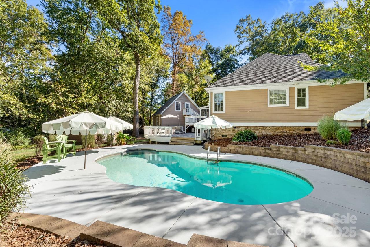 405 Saint Andrews Rd., Statesville, NC 28625