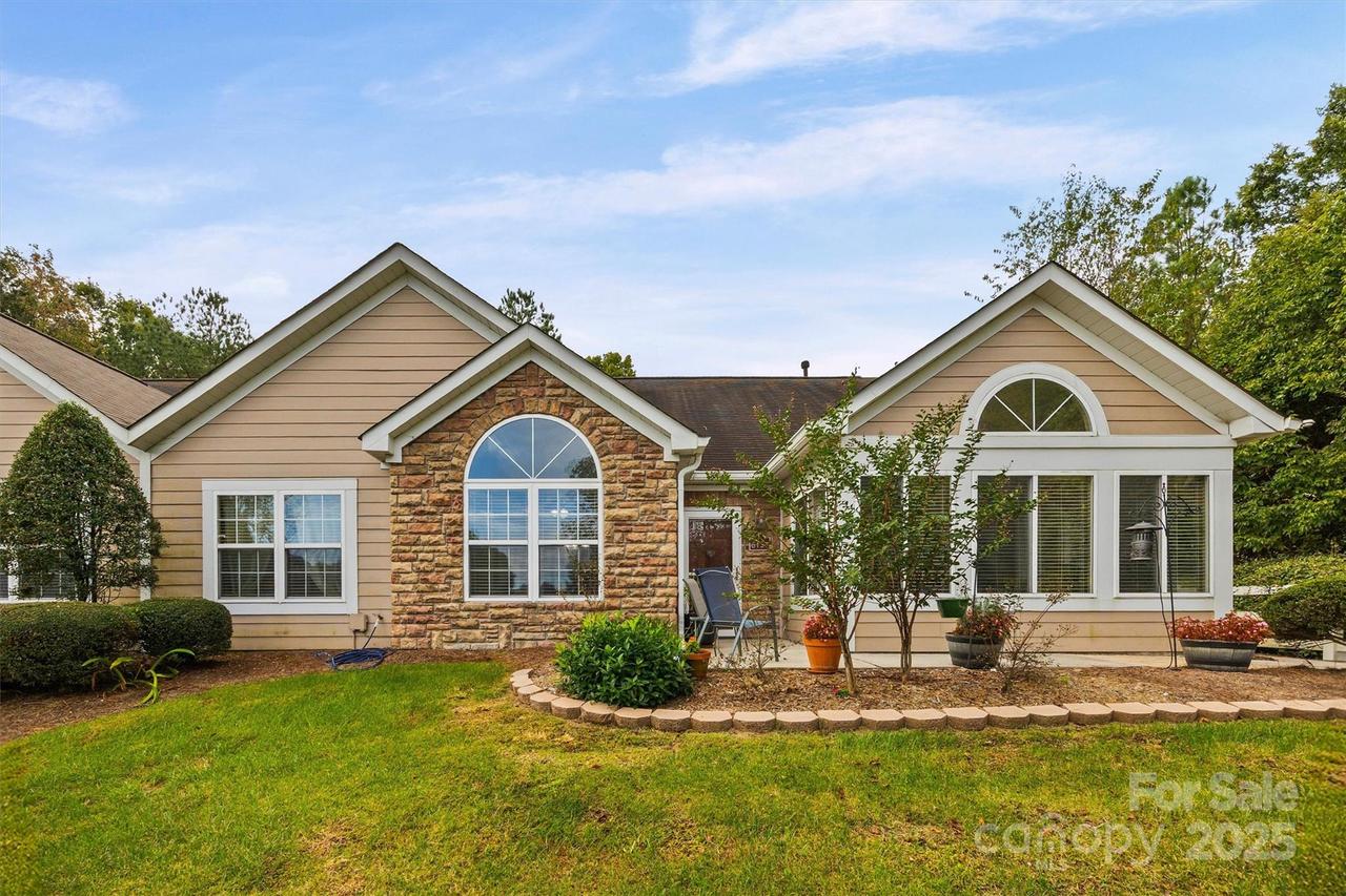 8137 Sultana Cir., Charlotte, NC 28227