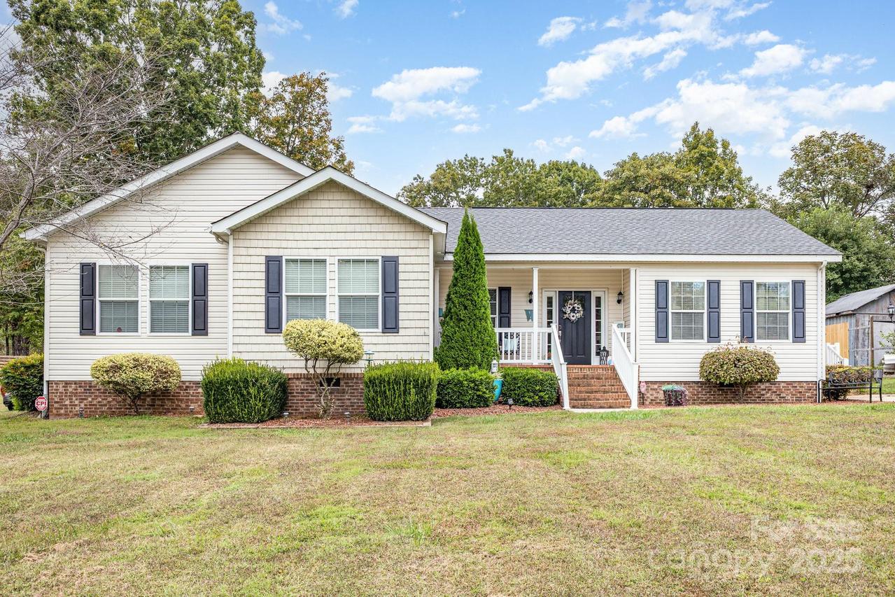 4224 Temple Ln., Granite Falls, NC 28630