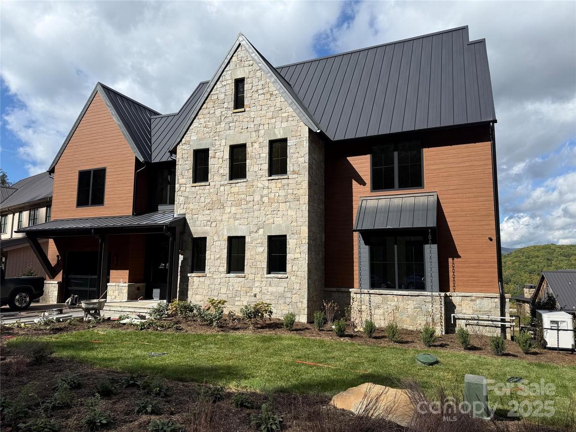 189 Lodestone Dr. #422, Sylva, NC 28779