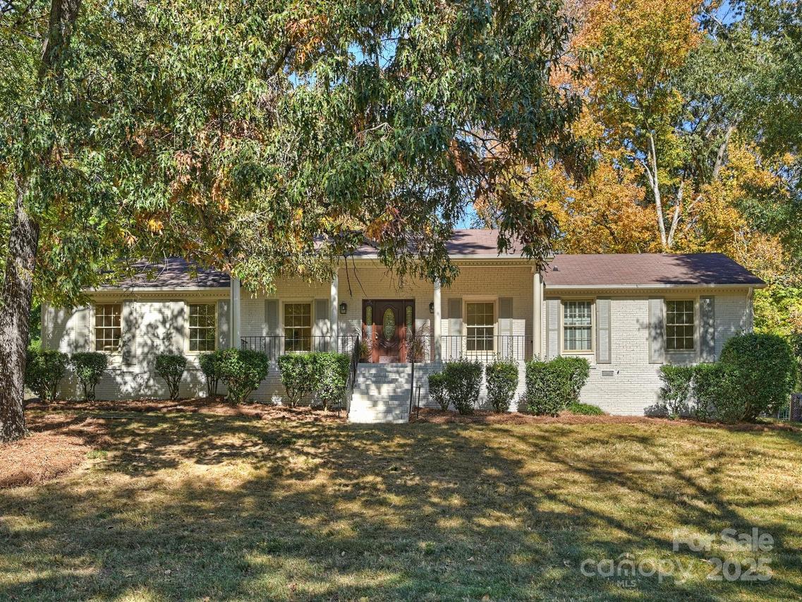 5129 Red Cedar Ln., Charlotte, NC 28226