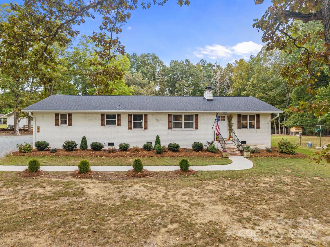 1813 Doster Rd., Monroe, NC 28112