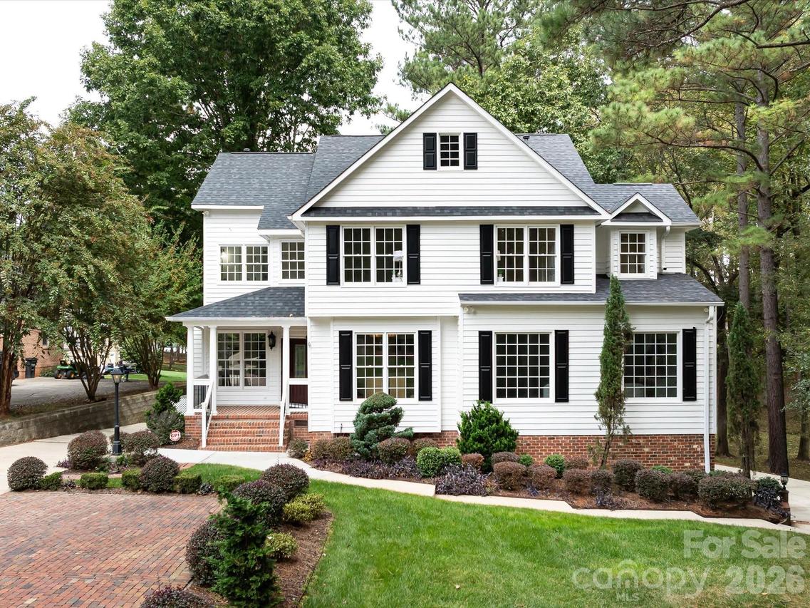 5619 Mountain Point Ln., Charlotte, NC 28216
