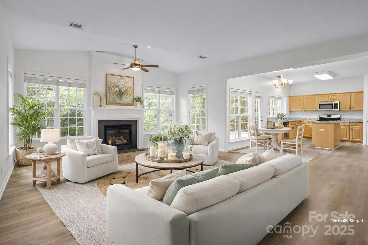 7819 Noland Woods Dr., Charlotte, NC 28277