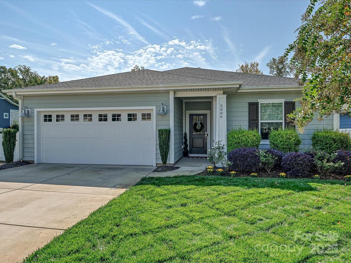 5006 Looking Glass Tr., Denver, NC 28037