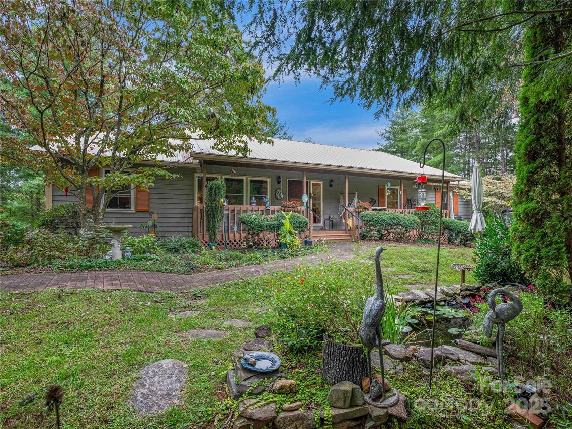 2 Partridge Ln., Weaverville, NC 28787
