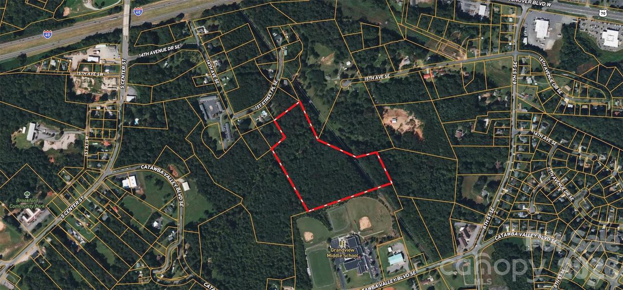 1539 1st Street Pl., Hickory, NC 28602