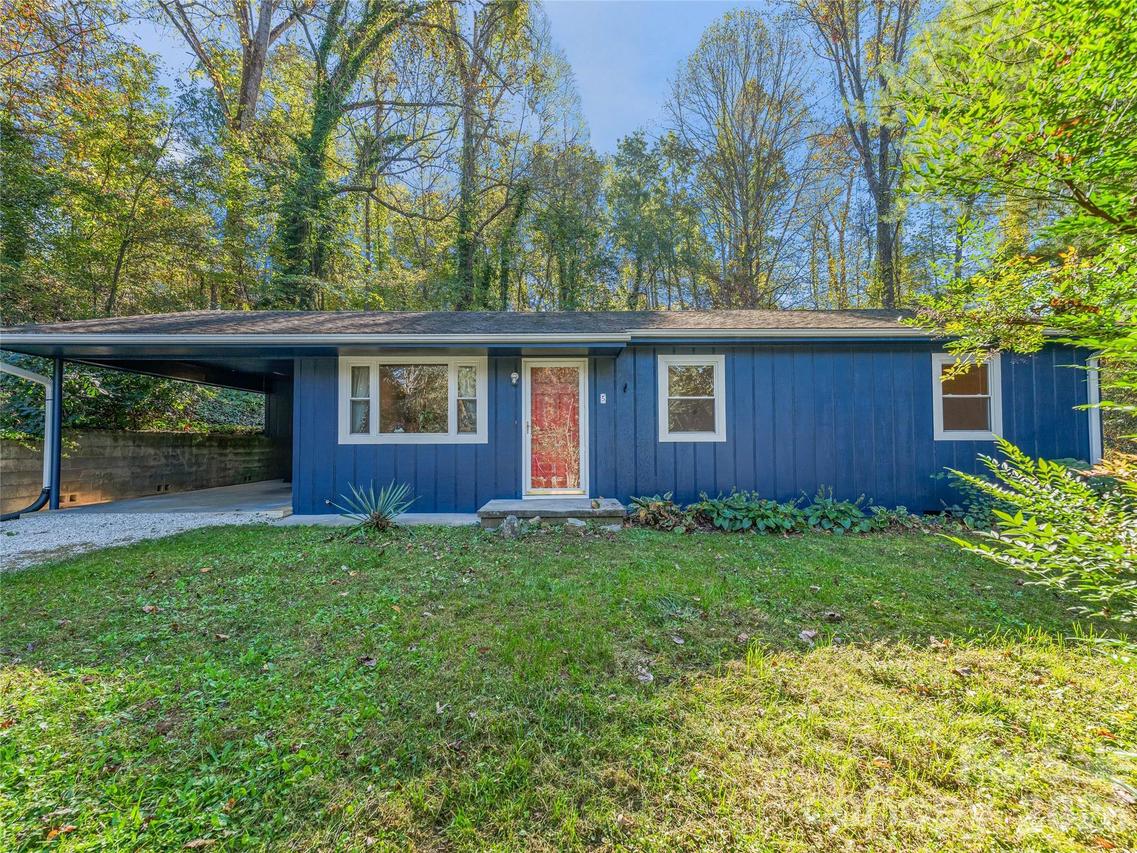 5 West Cove St., Weaverville, NC 28787