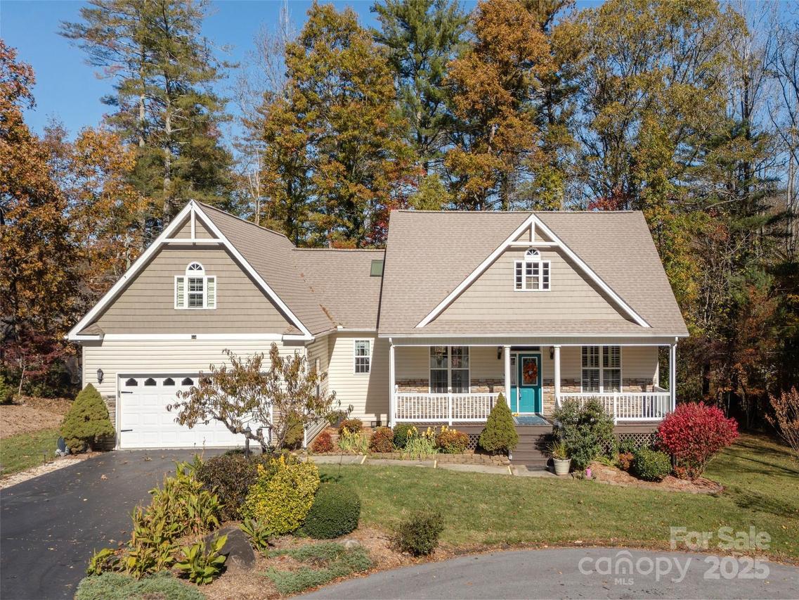 249 Stone House Rd., Hendersonville, NC 28739