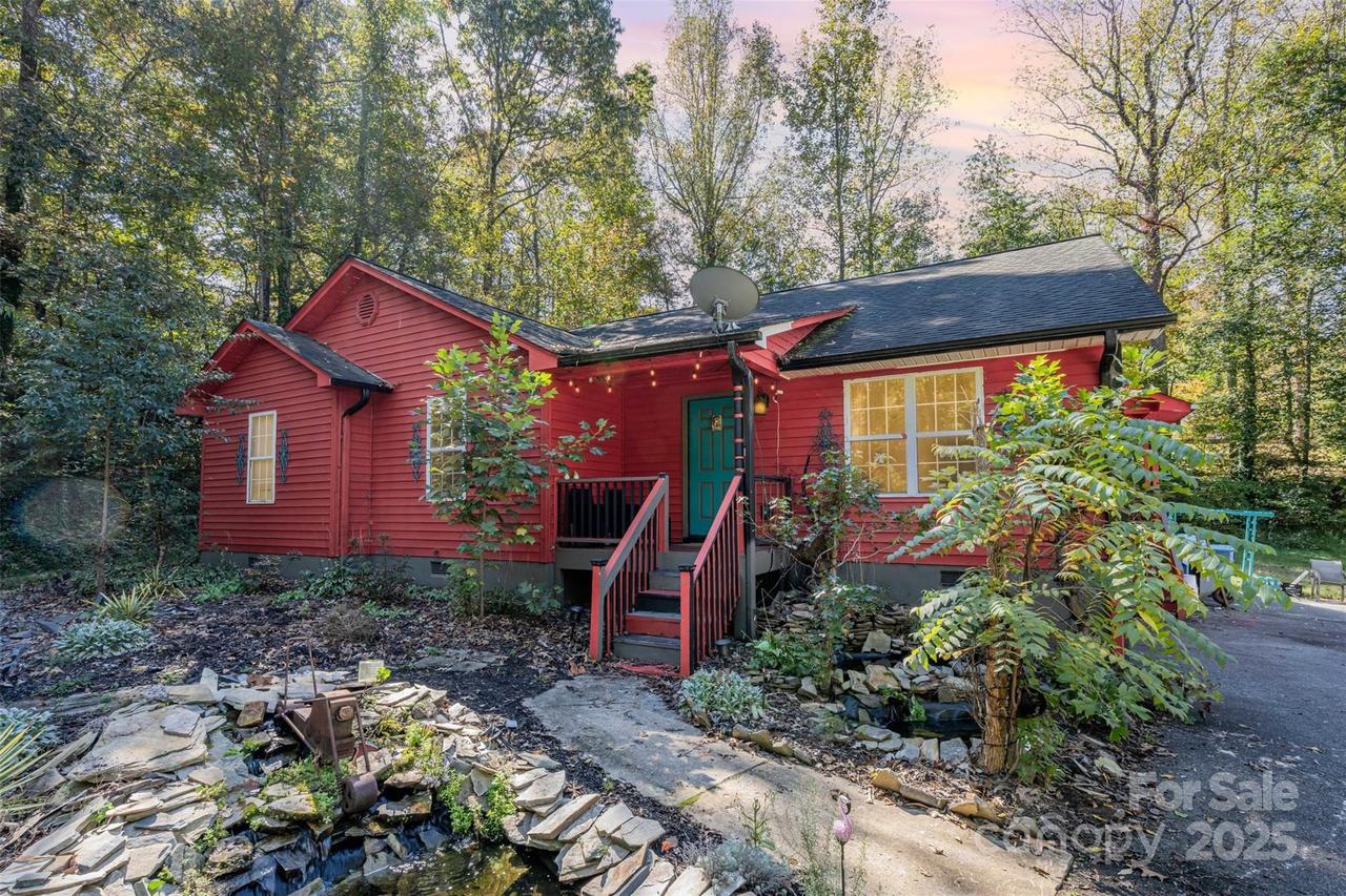 3735 26th Street Dr., Hickory, NC 28601