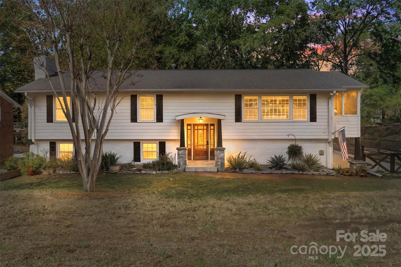 7125 Colleton Pl., Charlotte, NC 28270