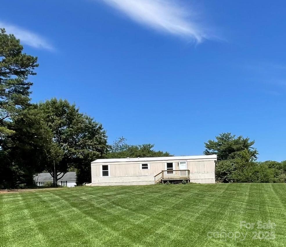 792 Mace Ln., Lincolnton, NC 28092