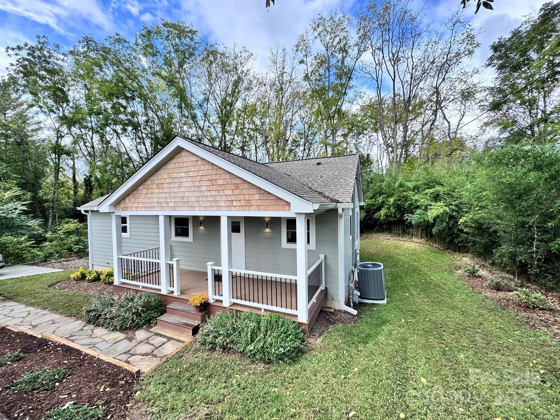 269 Virginia Ave., Asheville, NC 28806