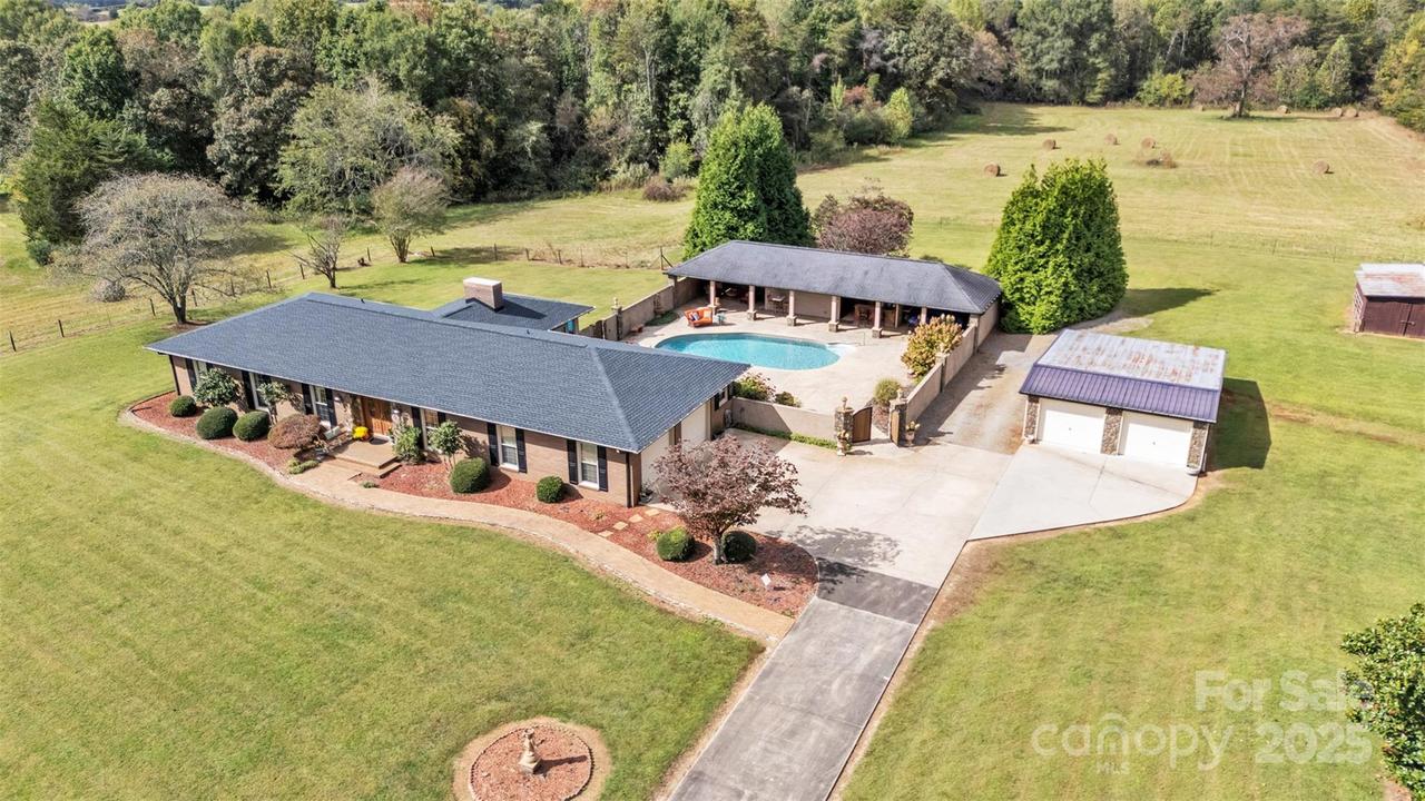 840 Happy Plains Rd., Taylorsville, NC 28681