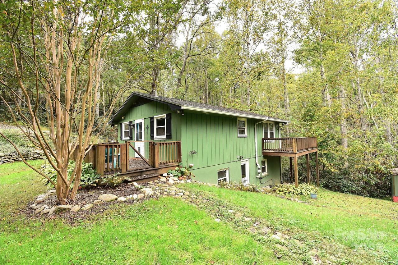 293 Holly Mountain Ln., Fletcher, NC 28732