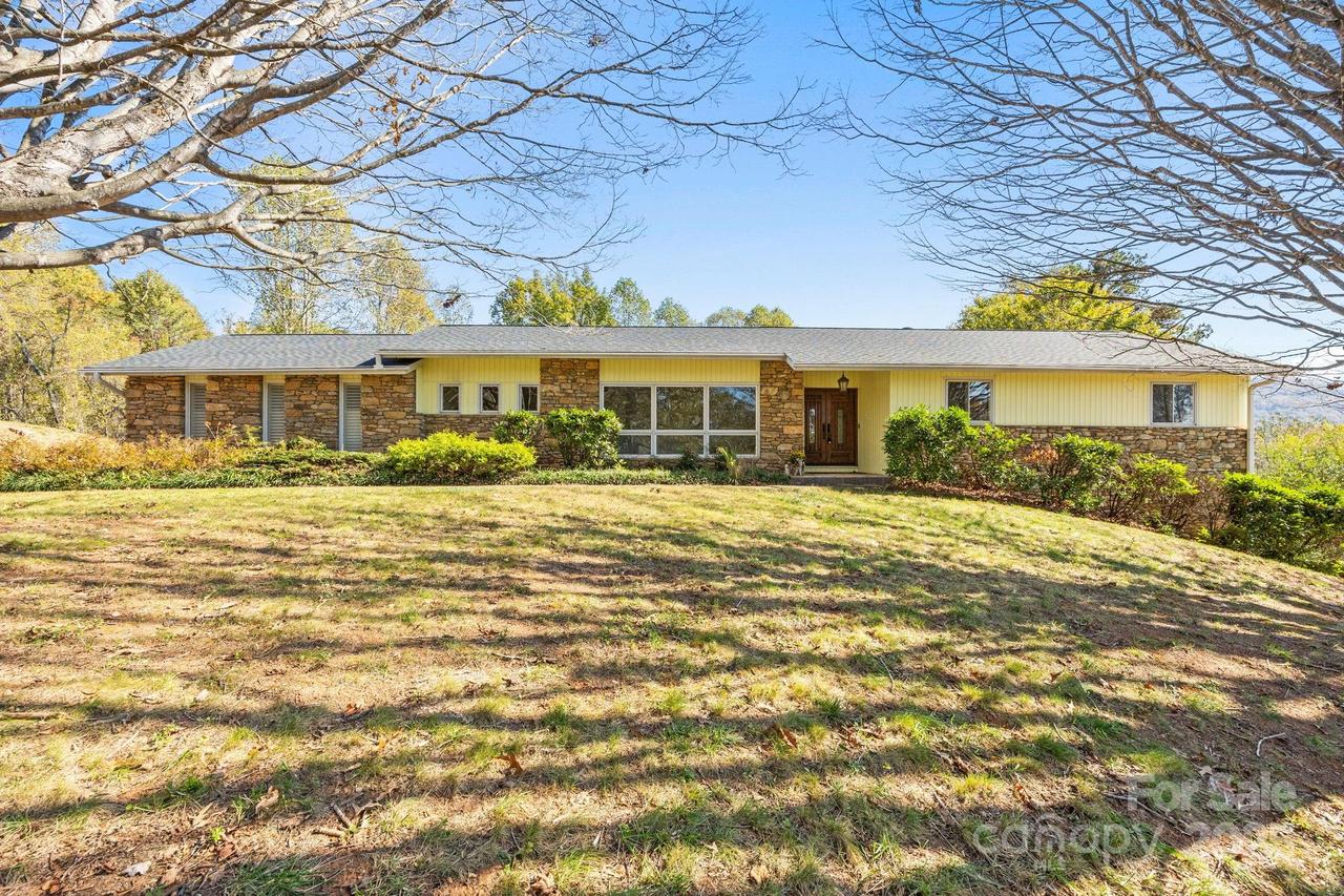 45 Crabapple Ln., Asheville, NC 28804