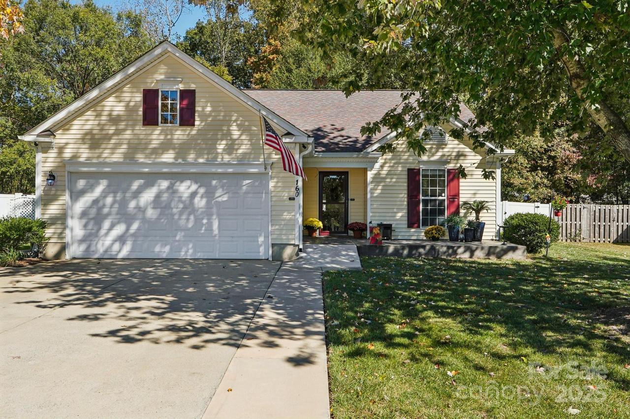 160 Brookstone Dr., Mount Holly, NC 28120