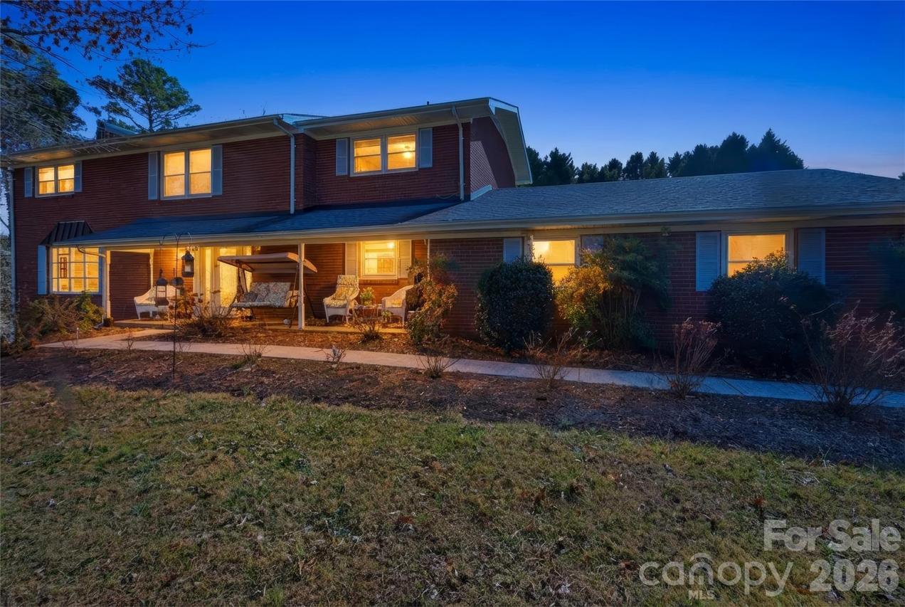 2534 44th Ave., Hickory, NC 28601