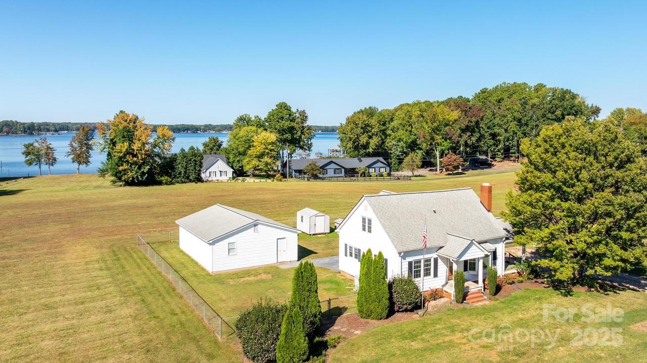 804 Langtree Rd., Mooresville, NC 28117