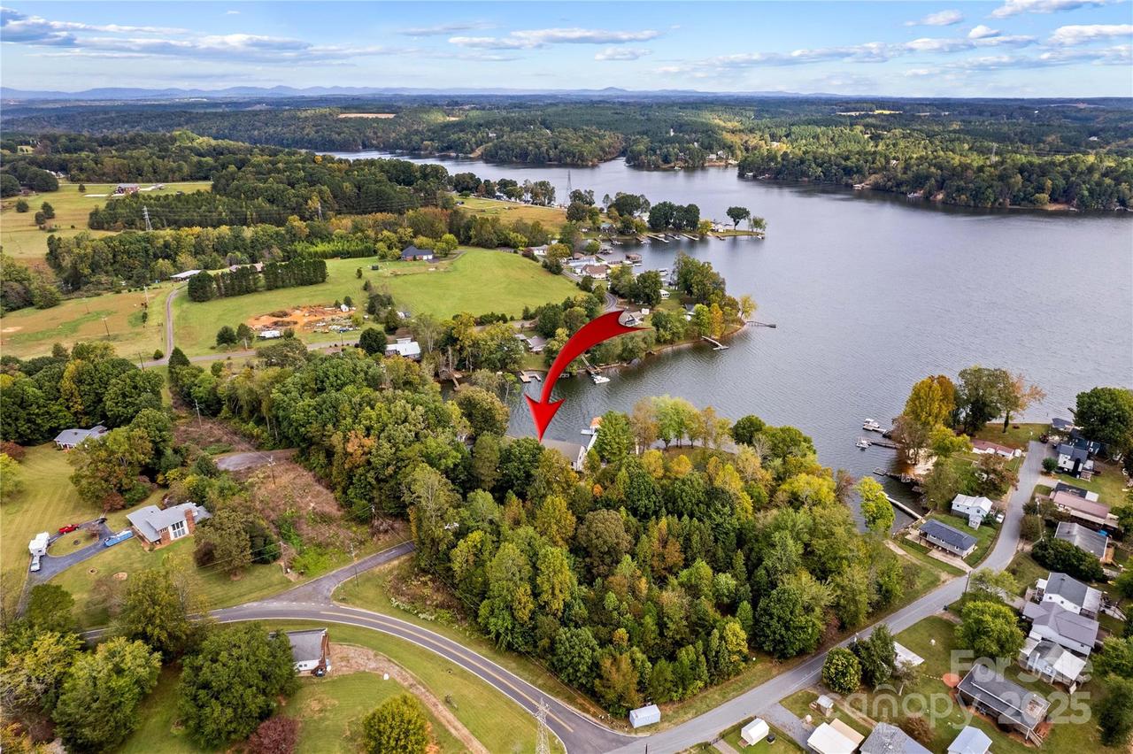 4322 Circle Dr., Claremont, NC 28610