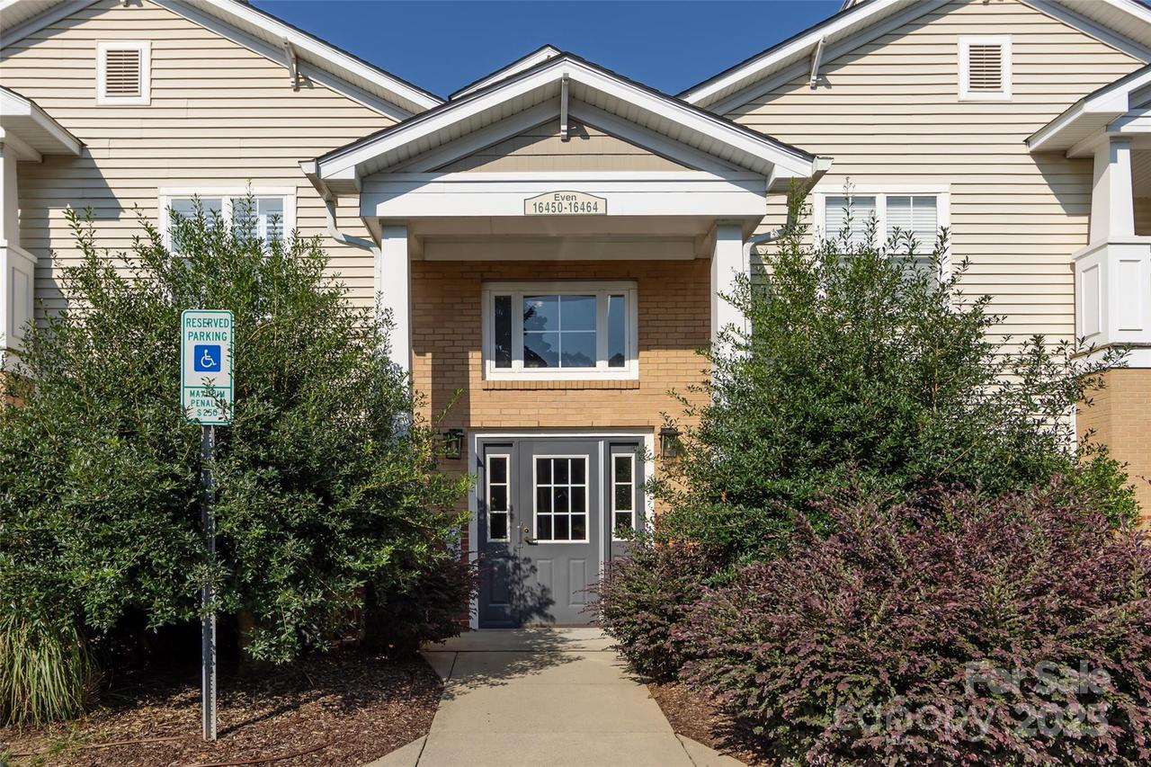 16452 Redstone Mountain Ln., Charlotte, NC 28277