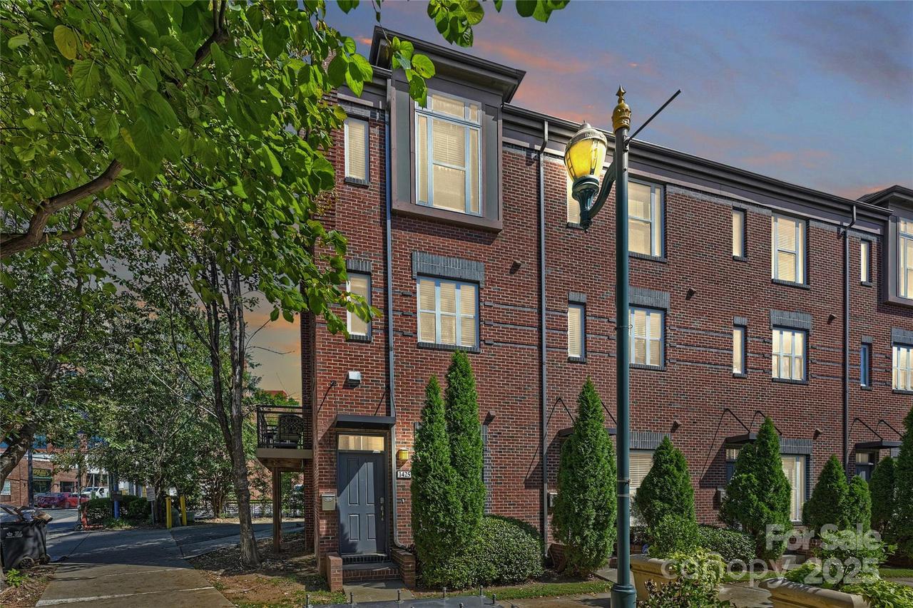 1425 Camden Rd., Charlotte, NC 28203