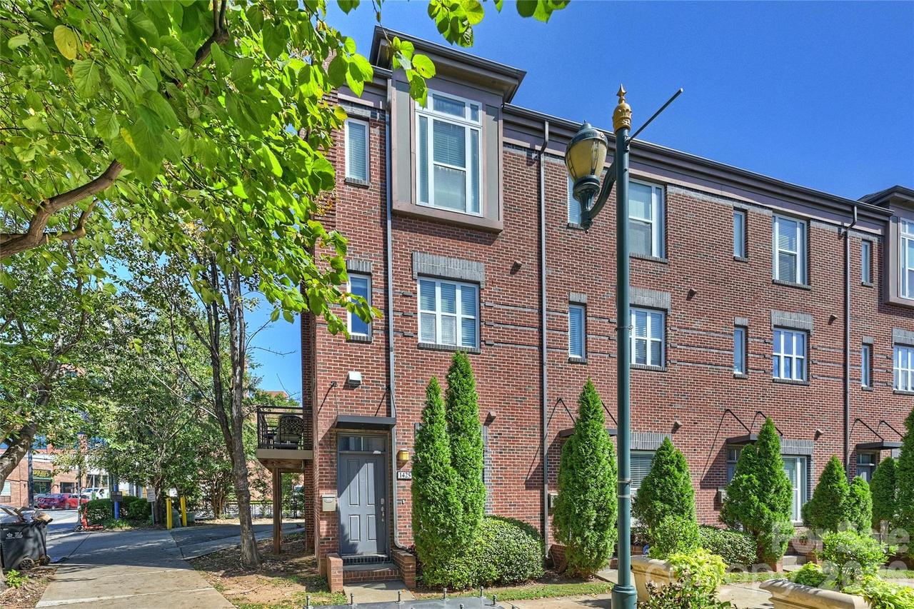 1425 Camden Rd., Charlotte, NC 28203