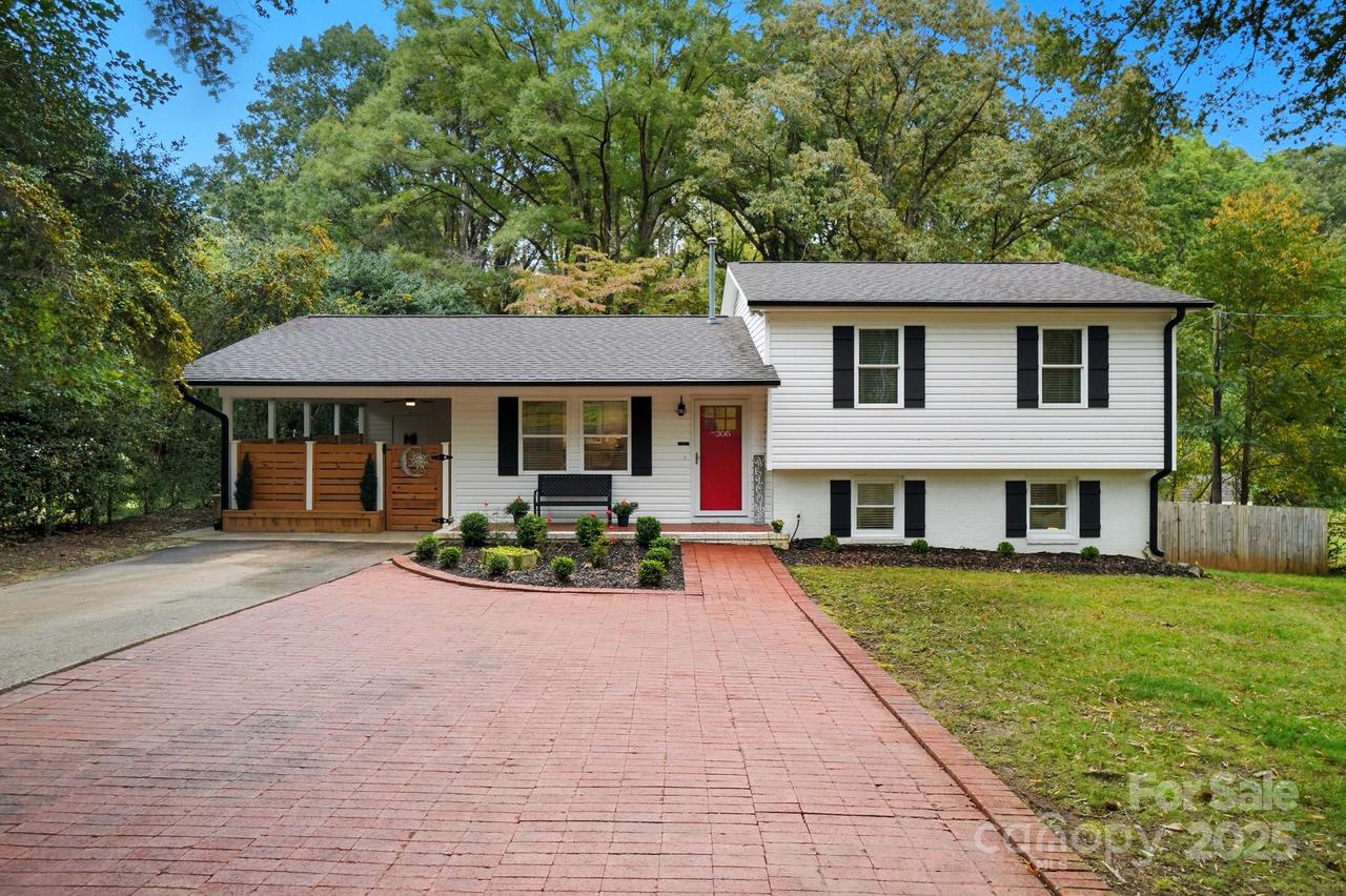 306 N Milford Dr., Salisbury, NC 28144