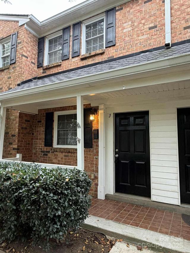 1218 Green Oaks Ln., Charlotte, NC 28205