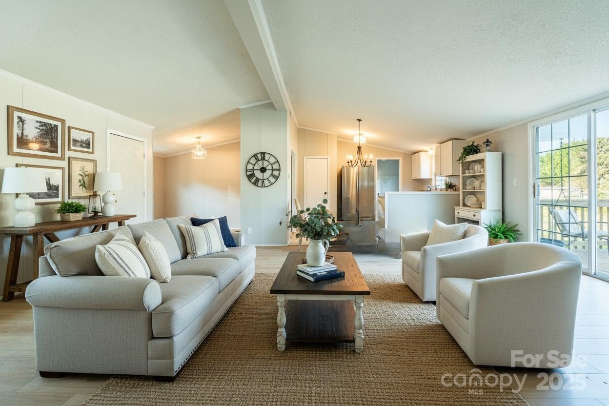 2918 23rd Ave., Hickory, NC 28601