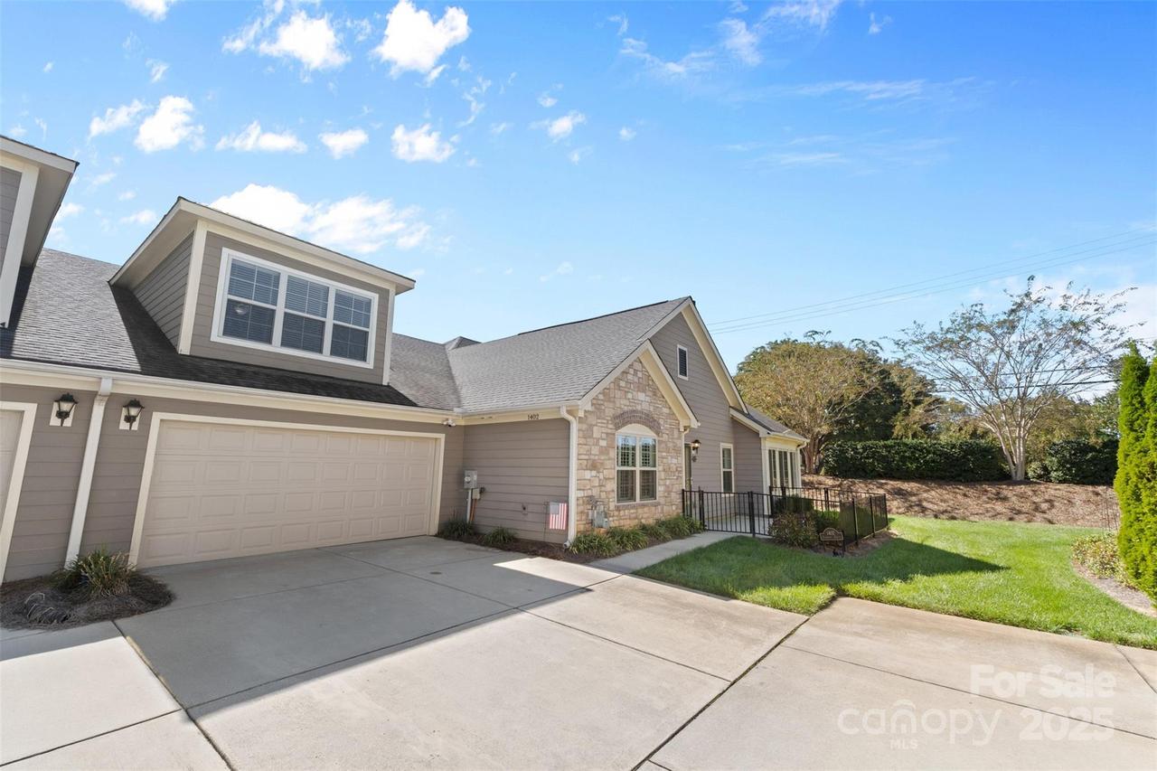 1402 Somersby Cir., Gastonia, NC 28054