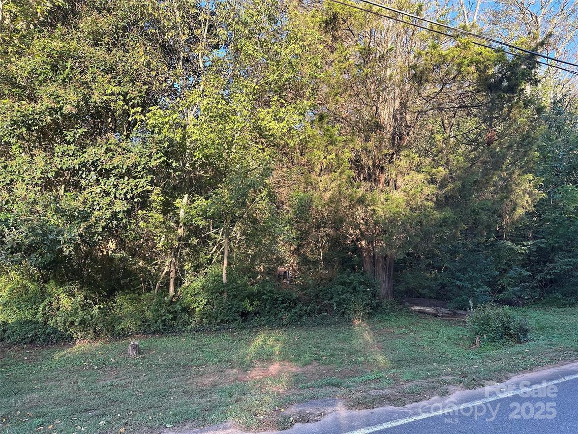 1006 Wall St., Statesville, NC 28677