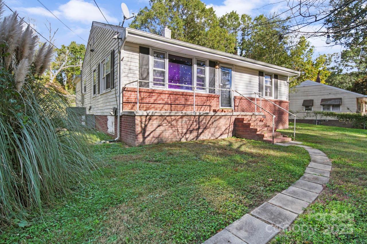 1650 Rankin Lake Rd., Gastonia, NC 28052