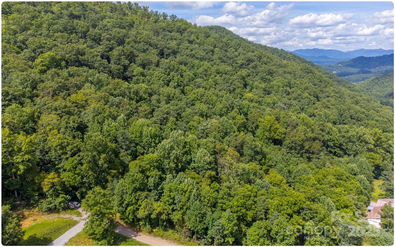 9999 Sage Tr., Canton, NC 28716