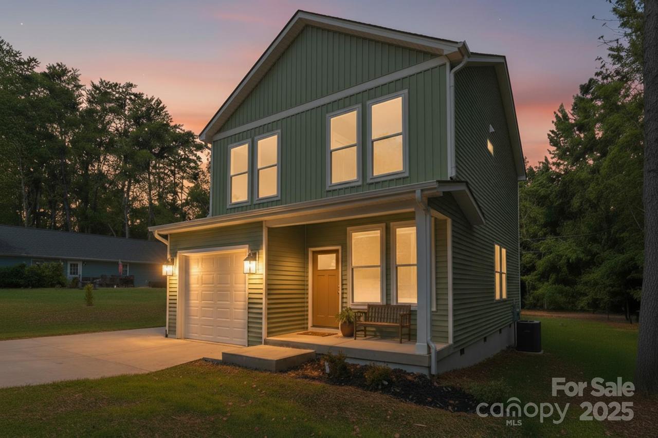 7589 Katherine Dr., Denver, NC 28037