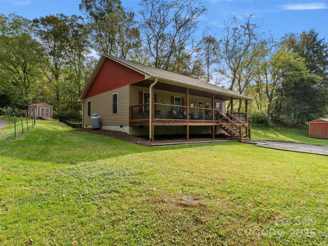 58 Mcclellan Dr., Canton, NC 28716