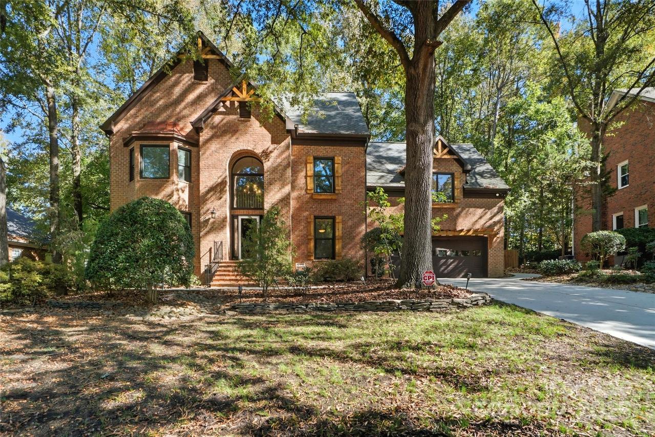 7720 Pickering Dr., Charlotte, NC 28213