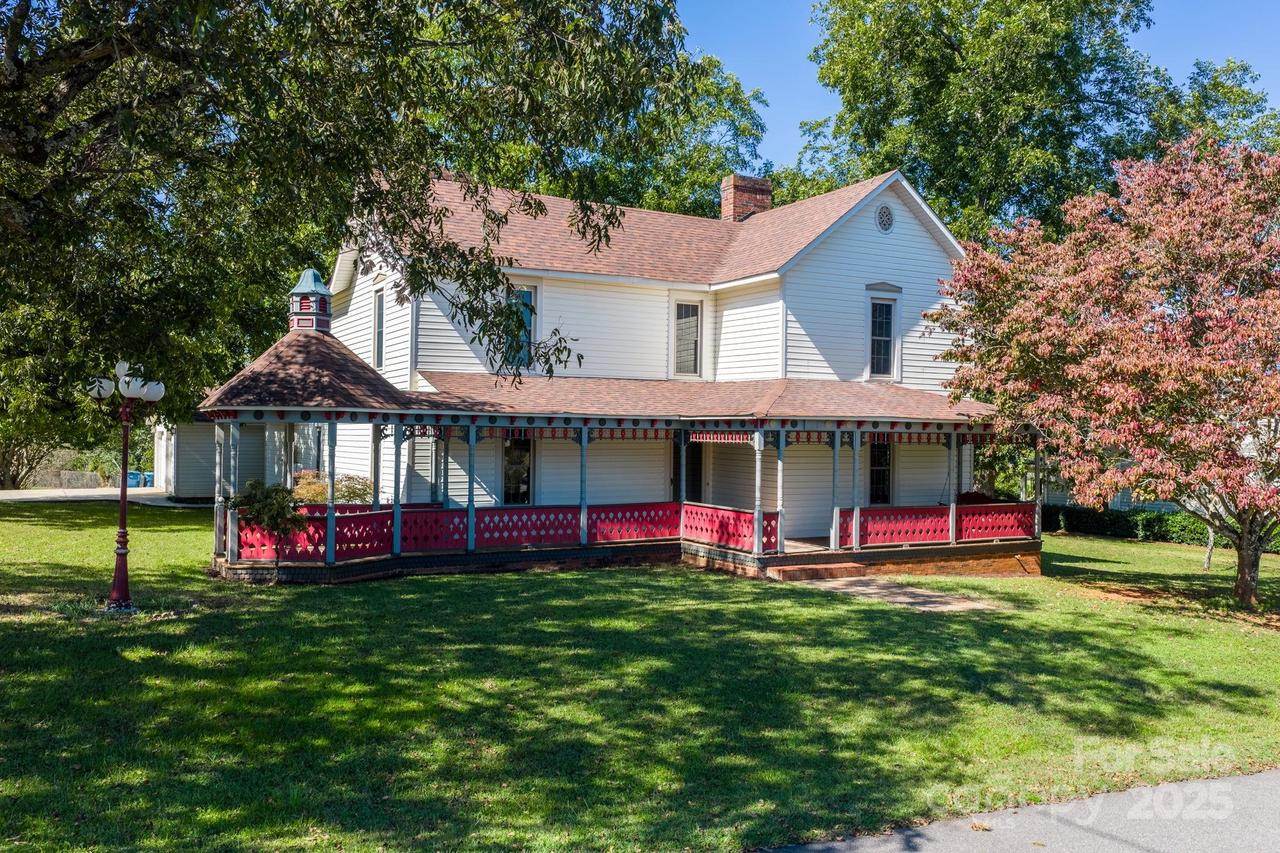 101 1st St., Catawba, NC 28609