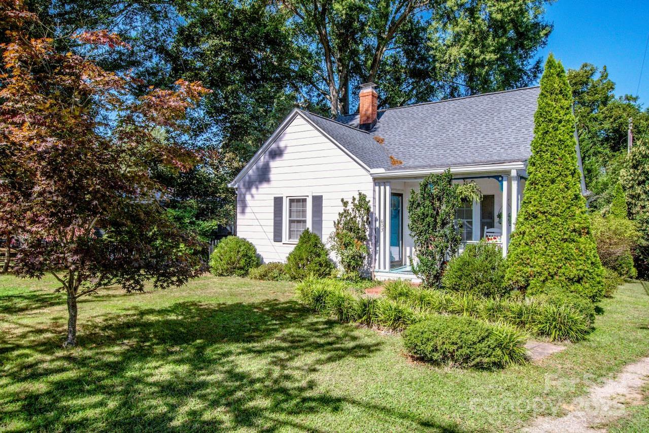 603 Harmony Dr., Statesville, NC 28677