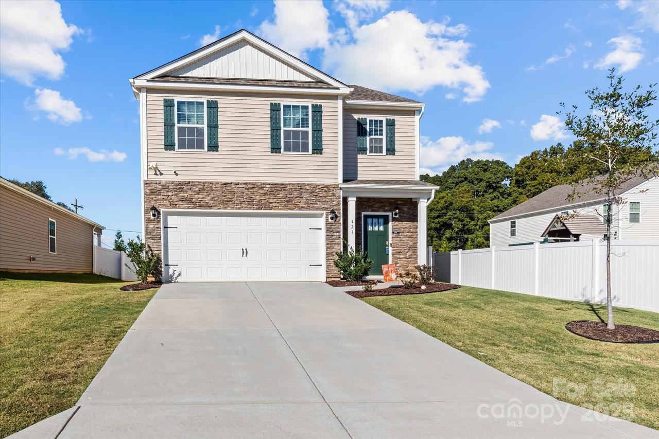 121 Apple Orchard Ct., Statesville, NC 28677