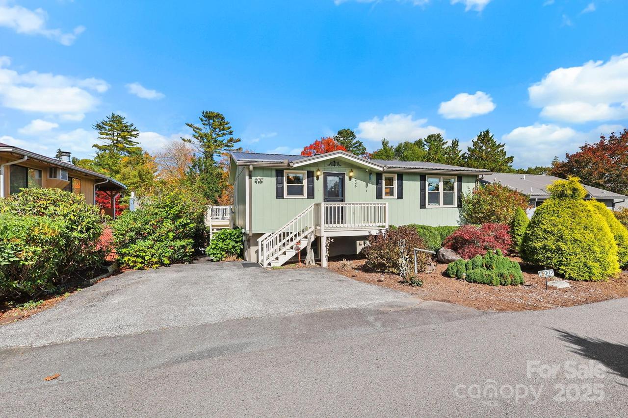 228 Snowshoe Loop #092, Newland, NC 28657