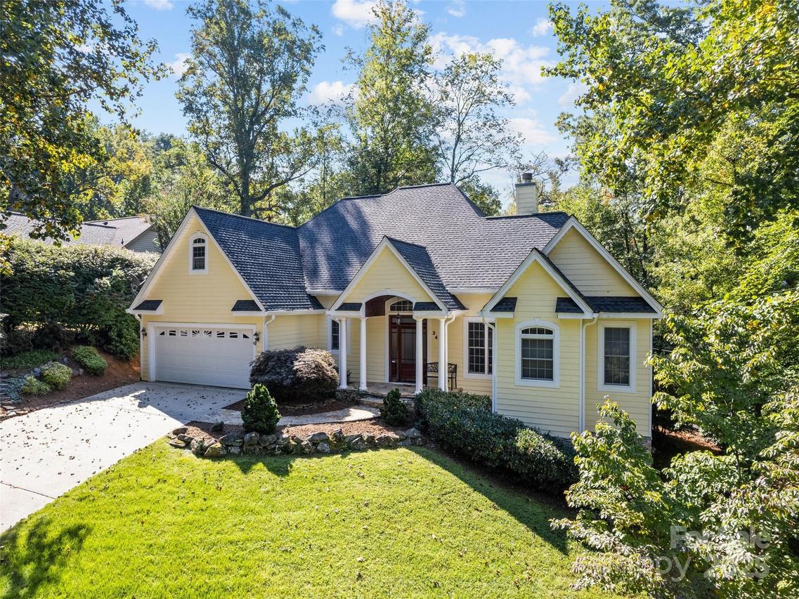 34 Bowden Ln., Waynesville, NC 28786