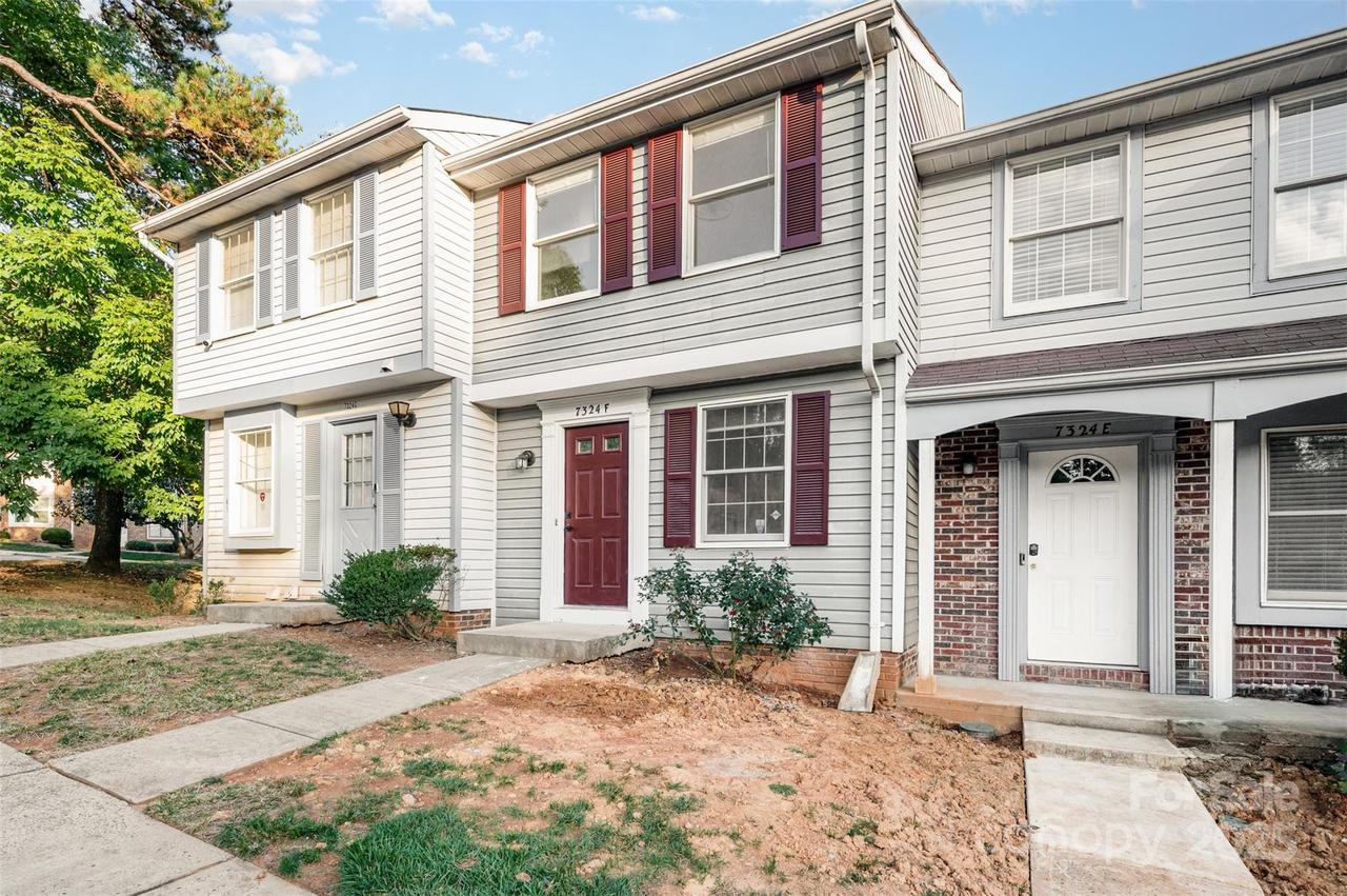7324 Pebblestone Dr. #F, Charlotte, NC 28212