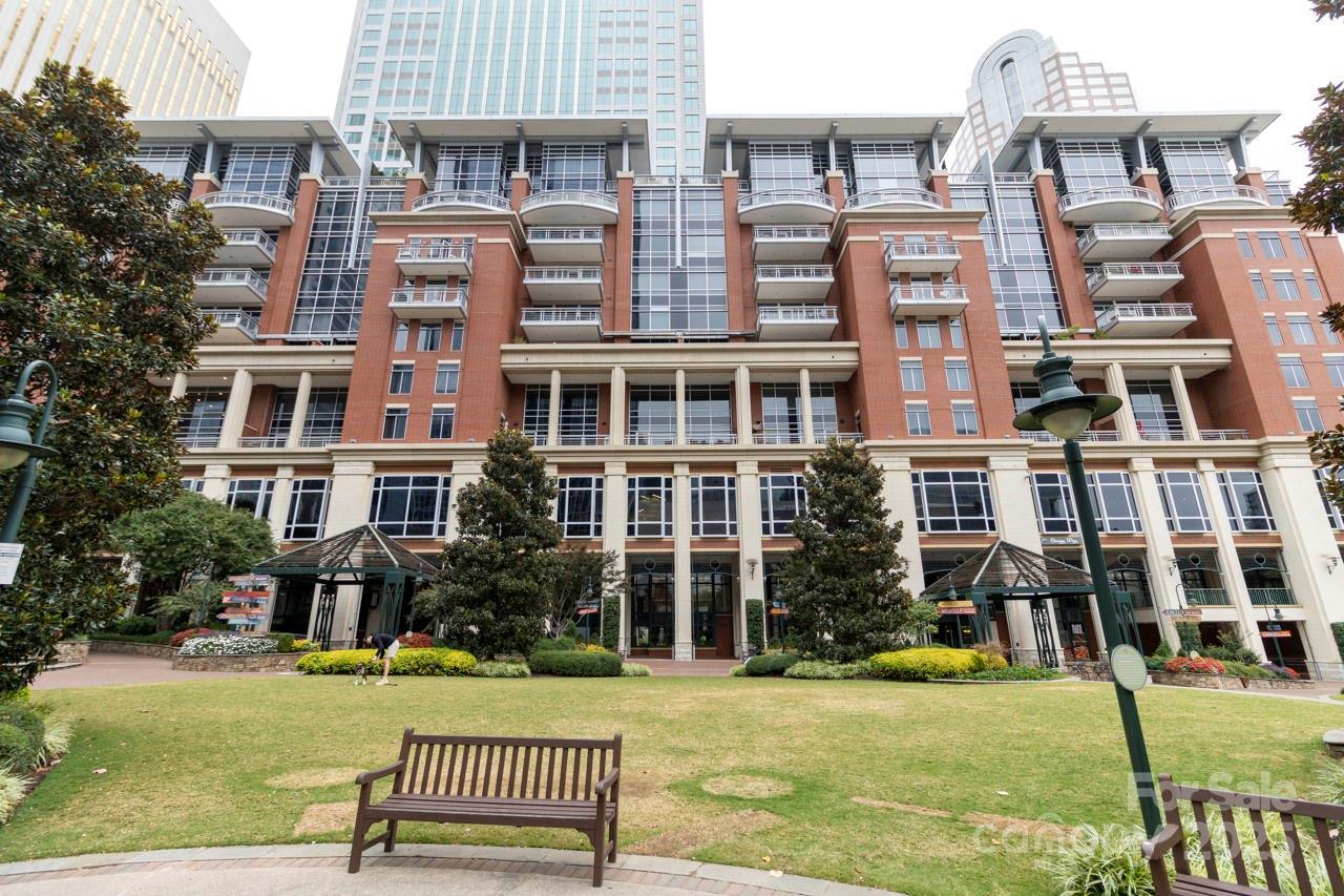 435 S Tryon St. #901, Charlotte, NC 28202