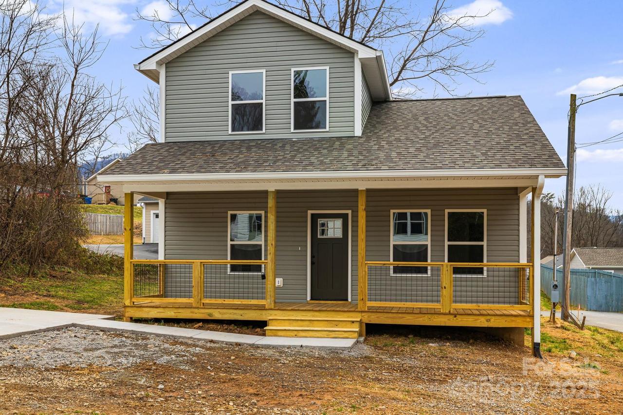 102 Babb St., Waynesville, NC 28786