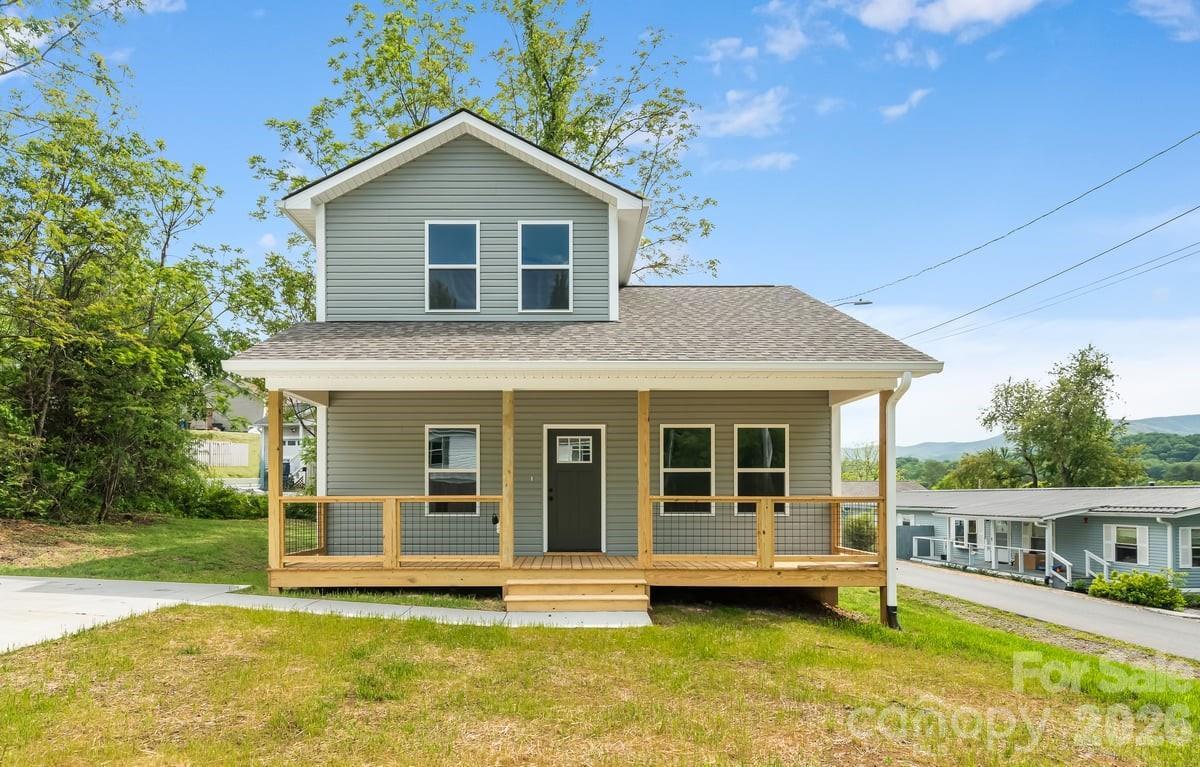 102 Babb St., Waynesville, NC 28786