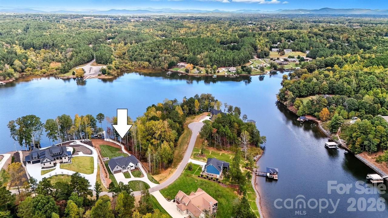 5764 Lake Pointe Dr., Granite Falls, NC 28630