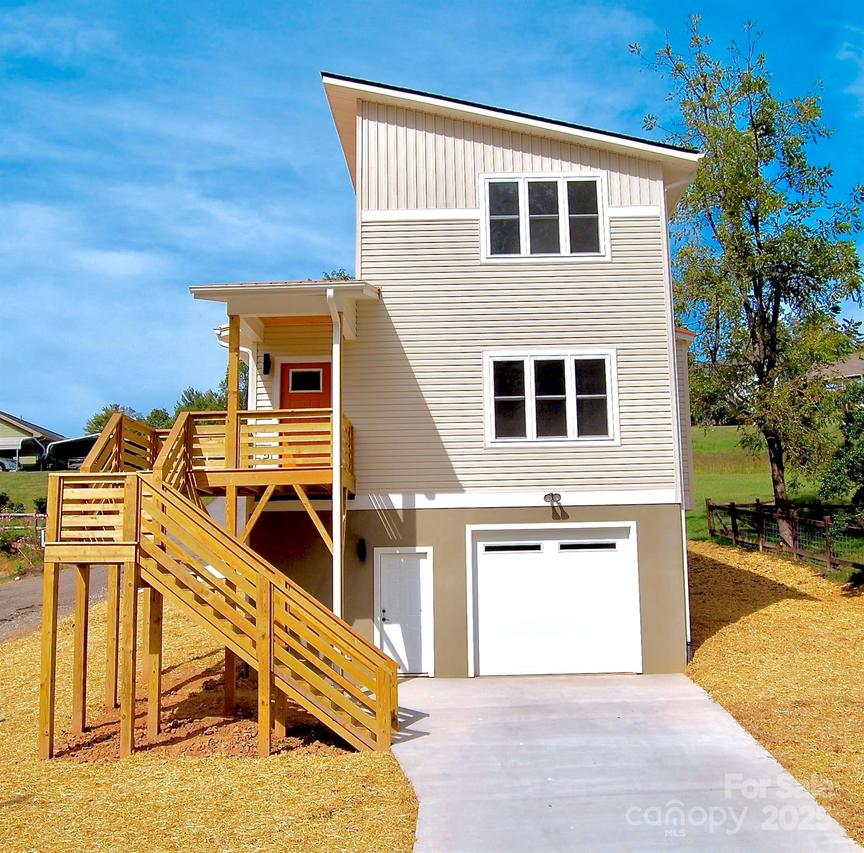 21 Ponder St., Mars Hill, NC 28754